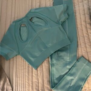 Selling as a set size small both